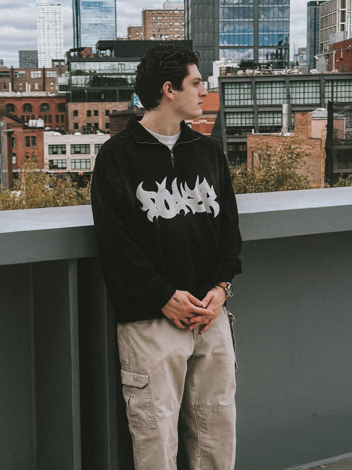 SUNFADE QUARTER ZIP / BLACK.