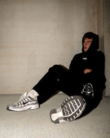 POKAR OVERSIZED HOODIE / BLACK.