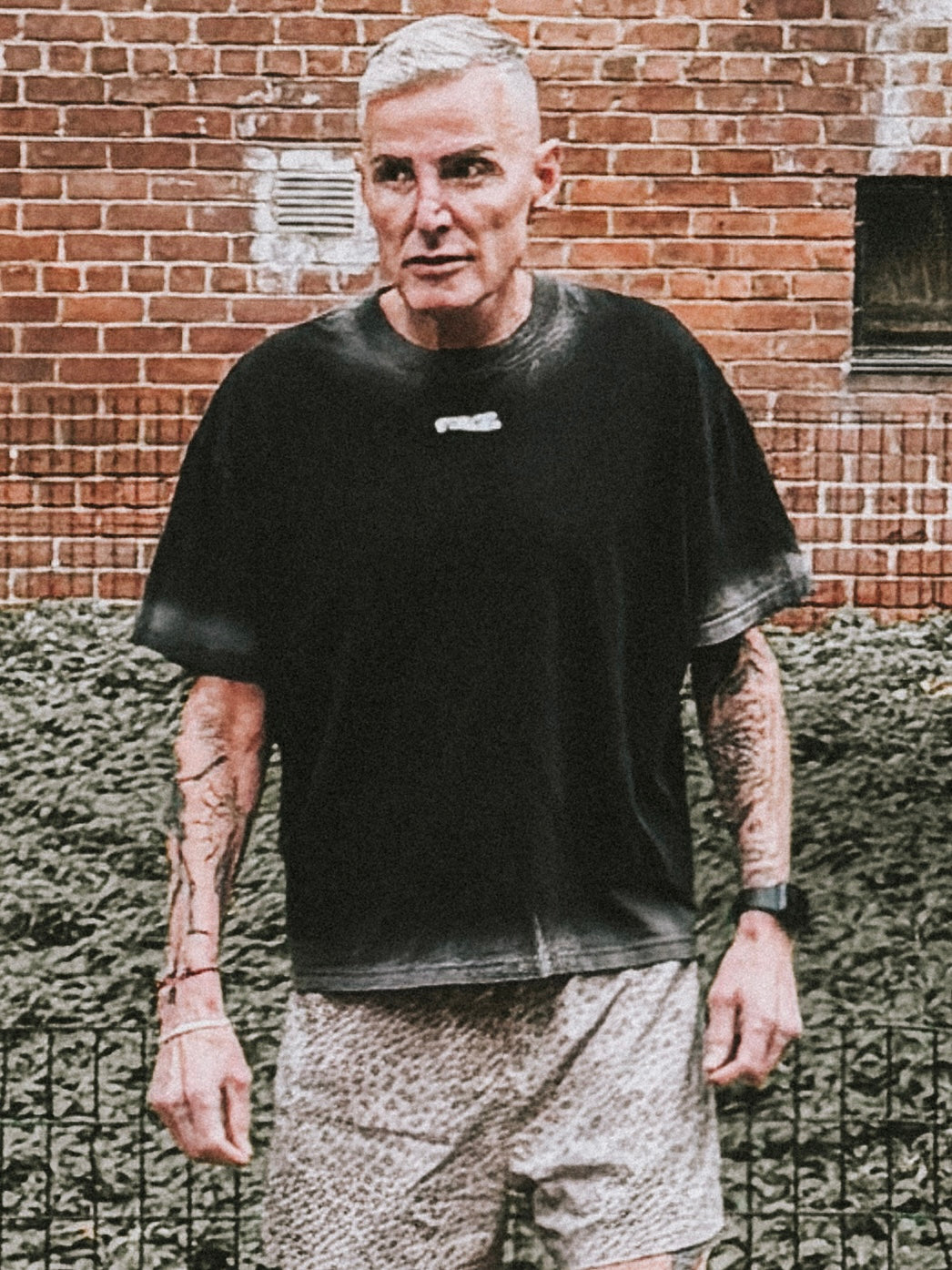 liquid chrome washed tee / BLACK