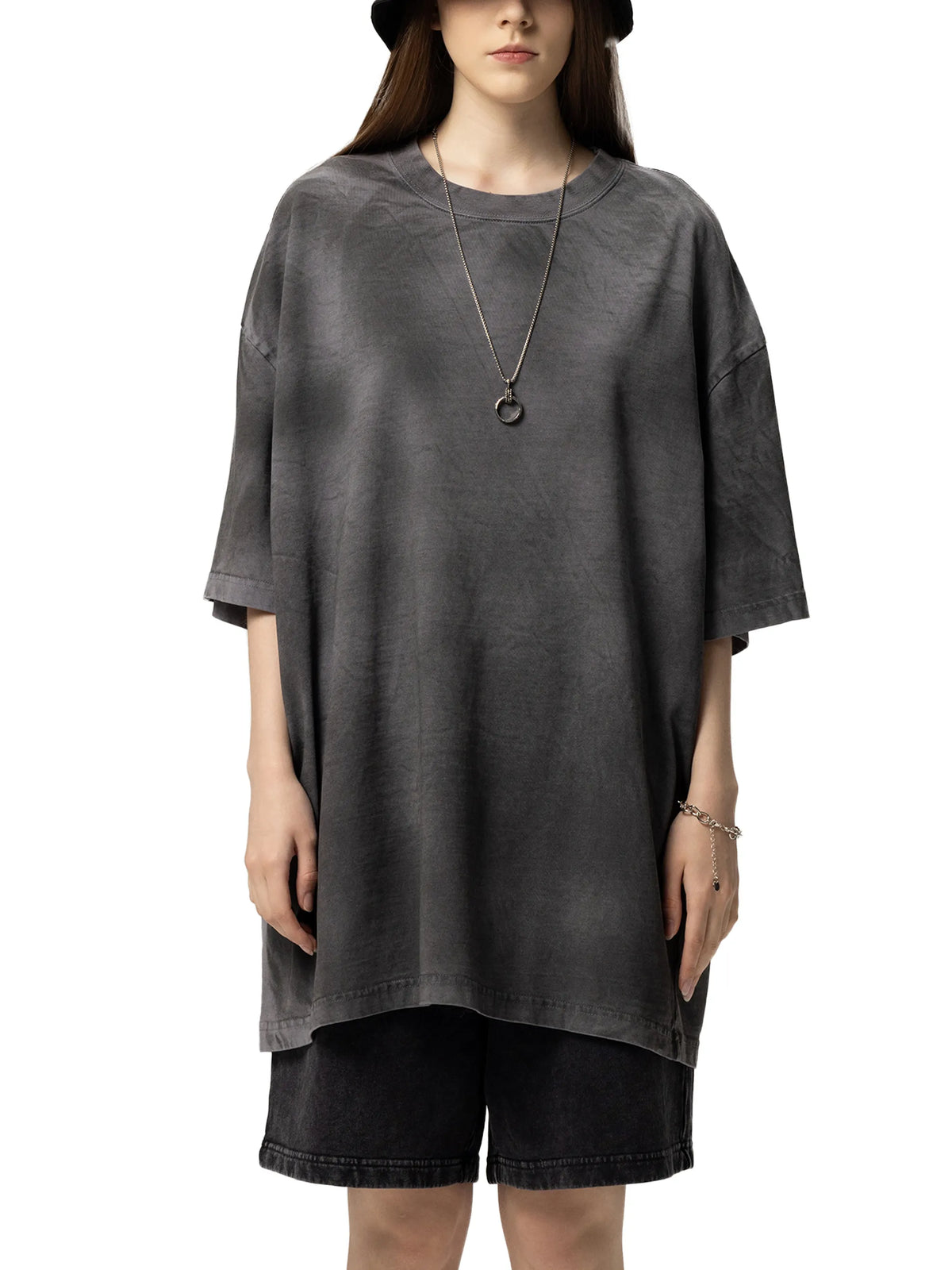 CHARCOAL TEE.