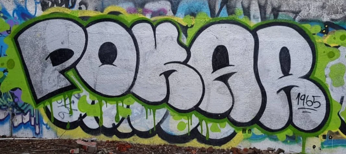 The original POKAR mural by Bernardo